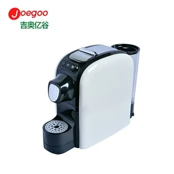 कैप्सूल कॉफी मशीन का एक 40 फीट का कंटेनर इटली को भेजा जा रहा है