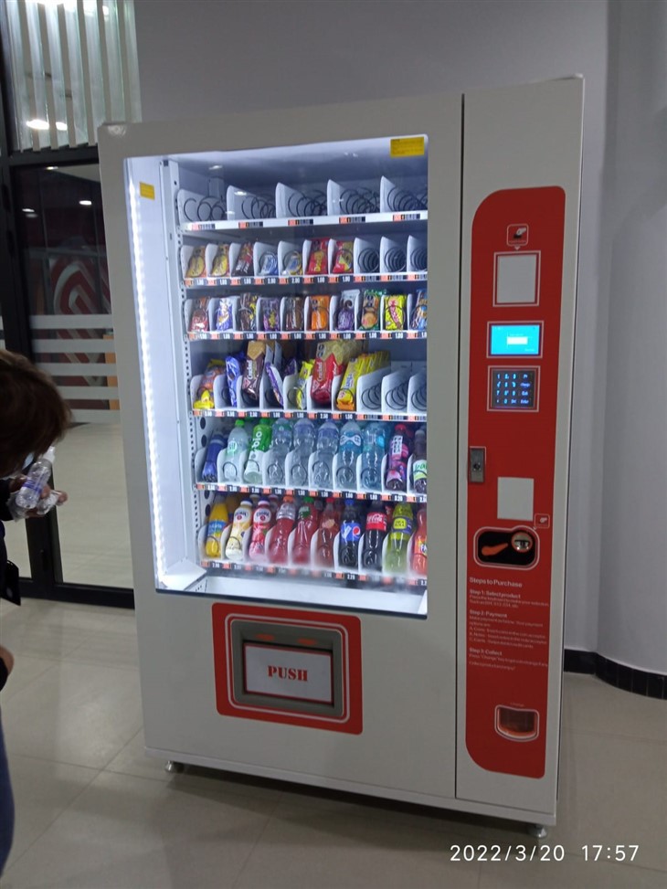 Food And Snack Vending Machine